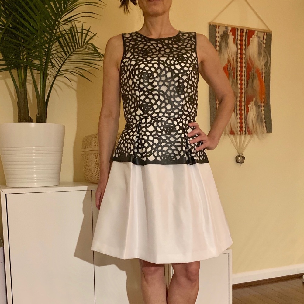Jessica Simpson dress- beautiful details - size 2